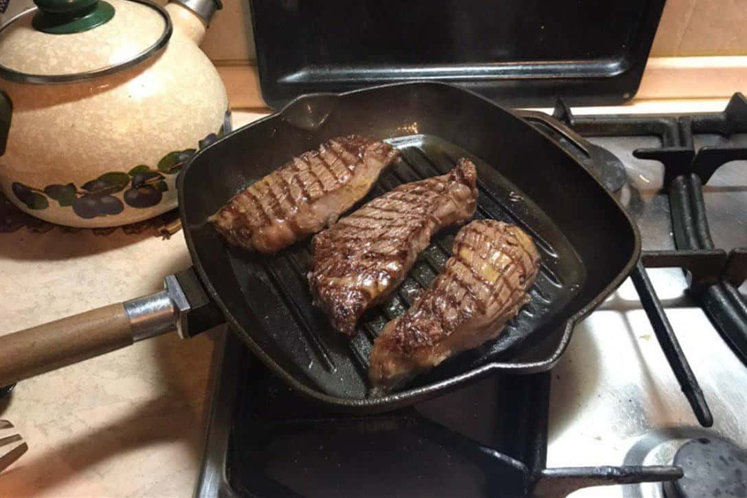 how to use a cast iron square grill pan