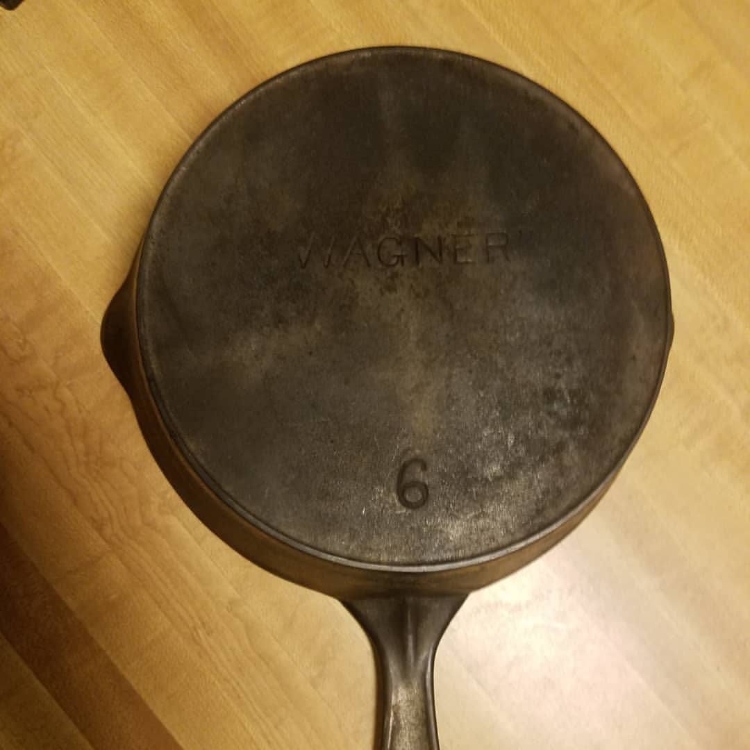 10 Tips To Identify An Unmarked Antique Cast Iron Skillet