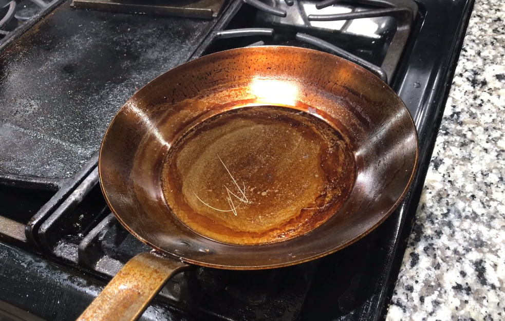 seasoning carbon steel pans