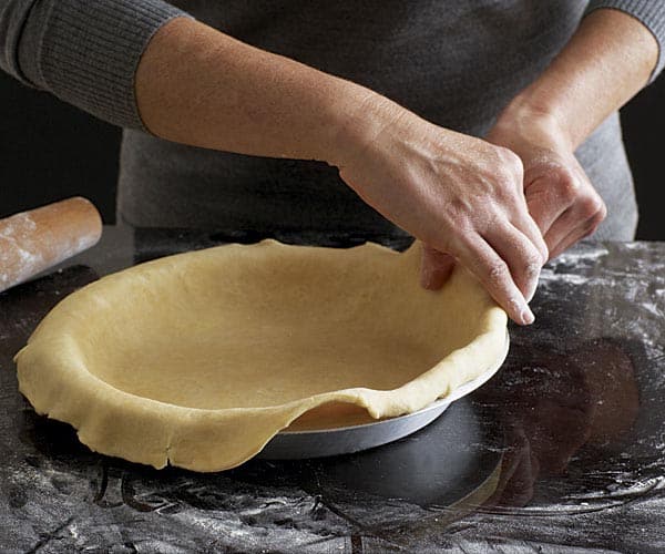 can you use a cake pan for pie