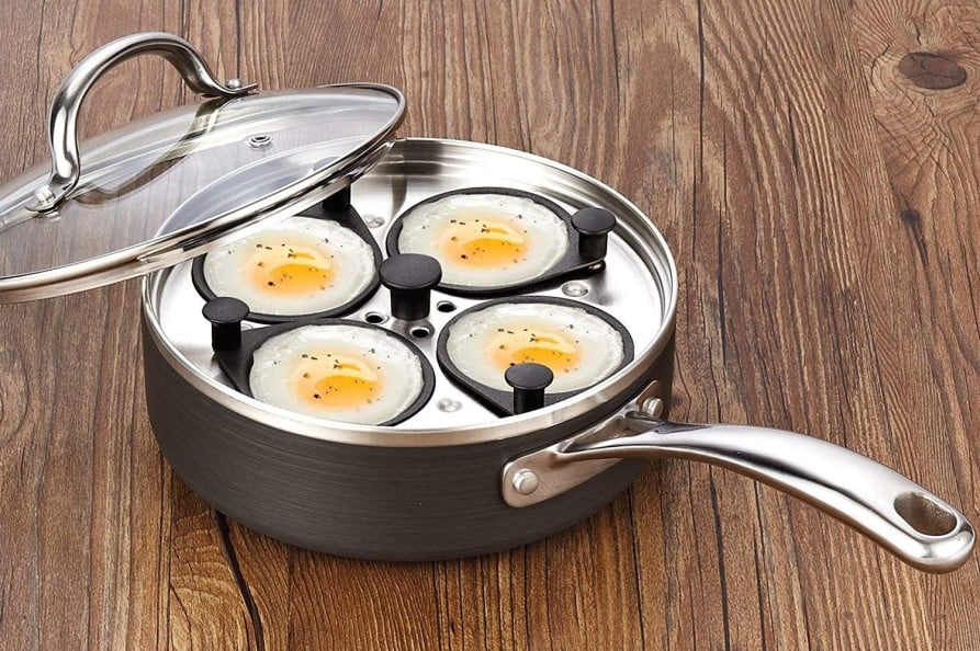 how to use egg poacher
