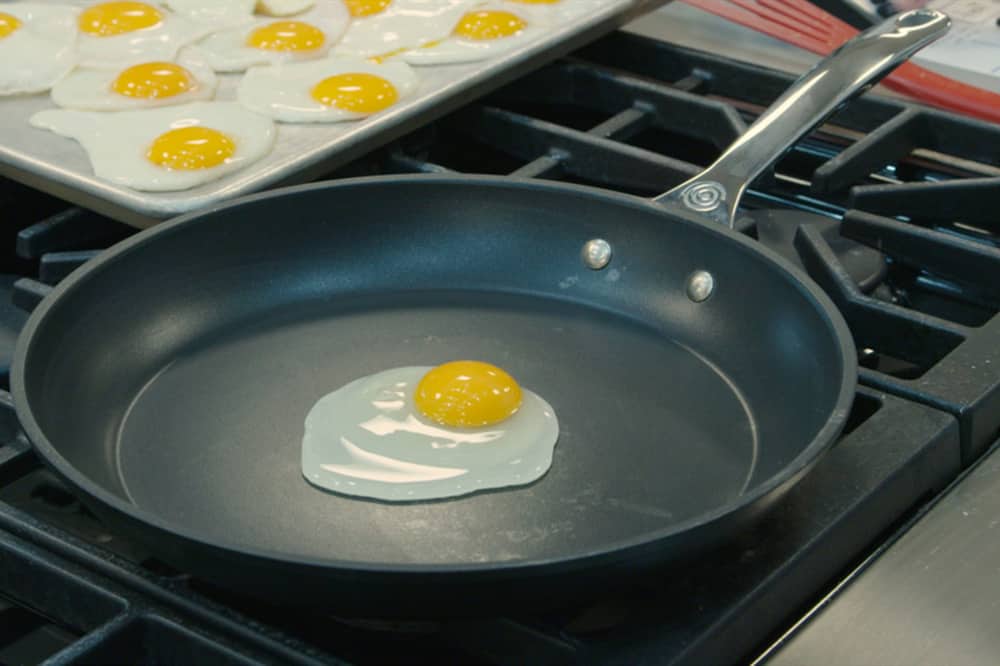 non stick pan cleaning