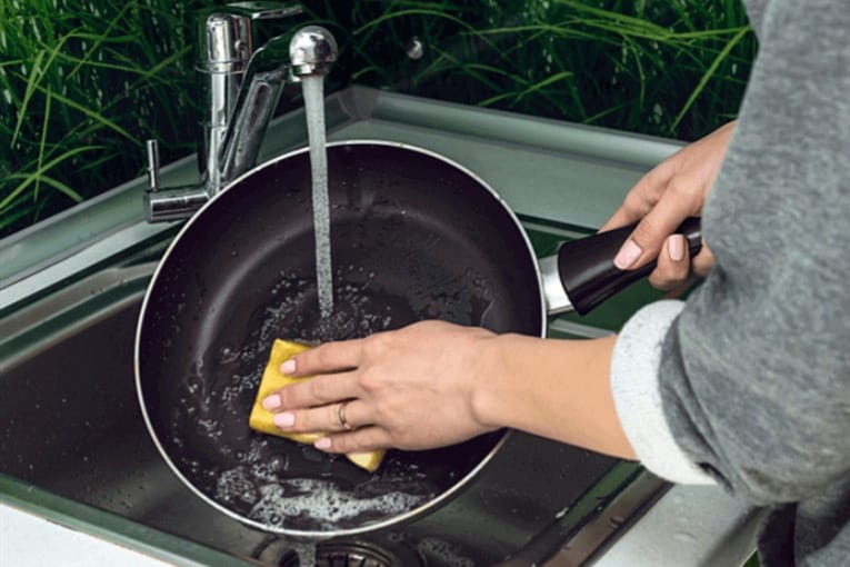 Properly Clean Your Calphalon Pans