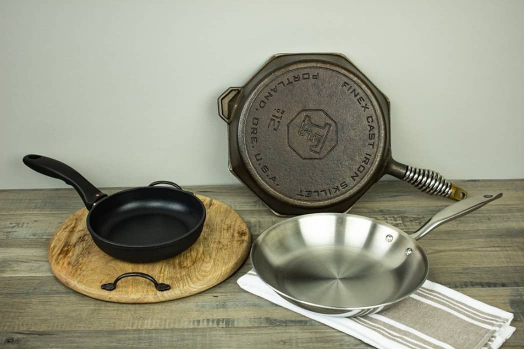 cast iron pan vs stainless steel