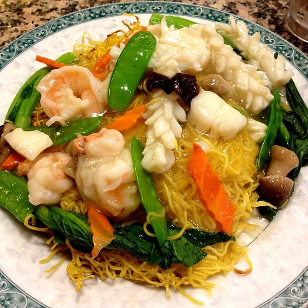 cdkitchen Chinese Seafood pan fried Noodles Recipe