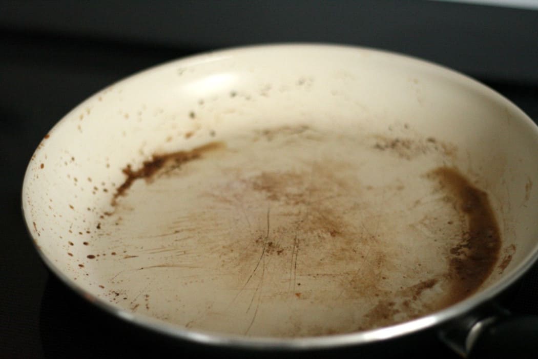 restore ceramic pan