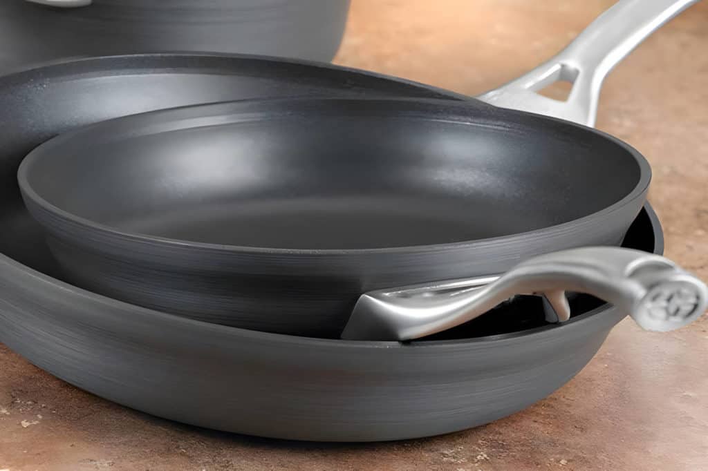 Hard Anodized Pans Vs Stainless Steel Pans – 15 Pros To Consider