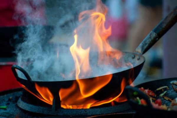 7 Reasons Why Pans Smoke When Cooking